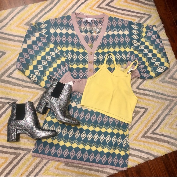 Two piece crop sweater skirt set - Picture 4 of 4